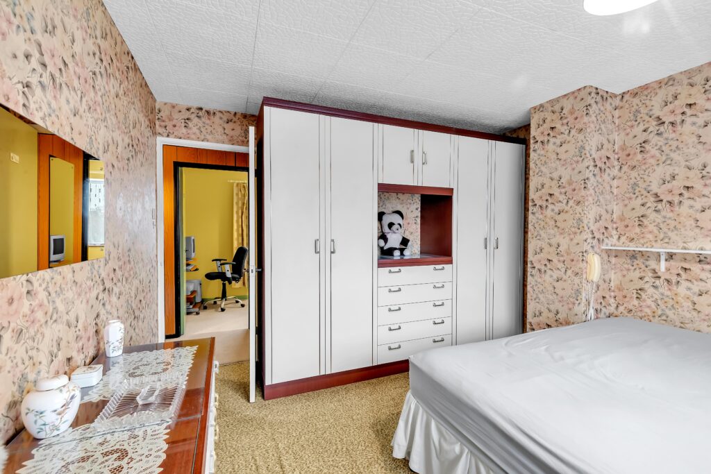 bed 1b
