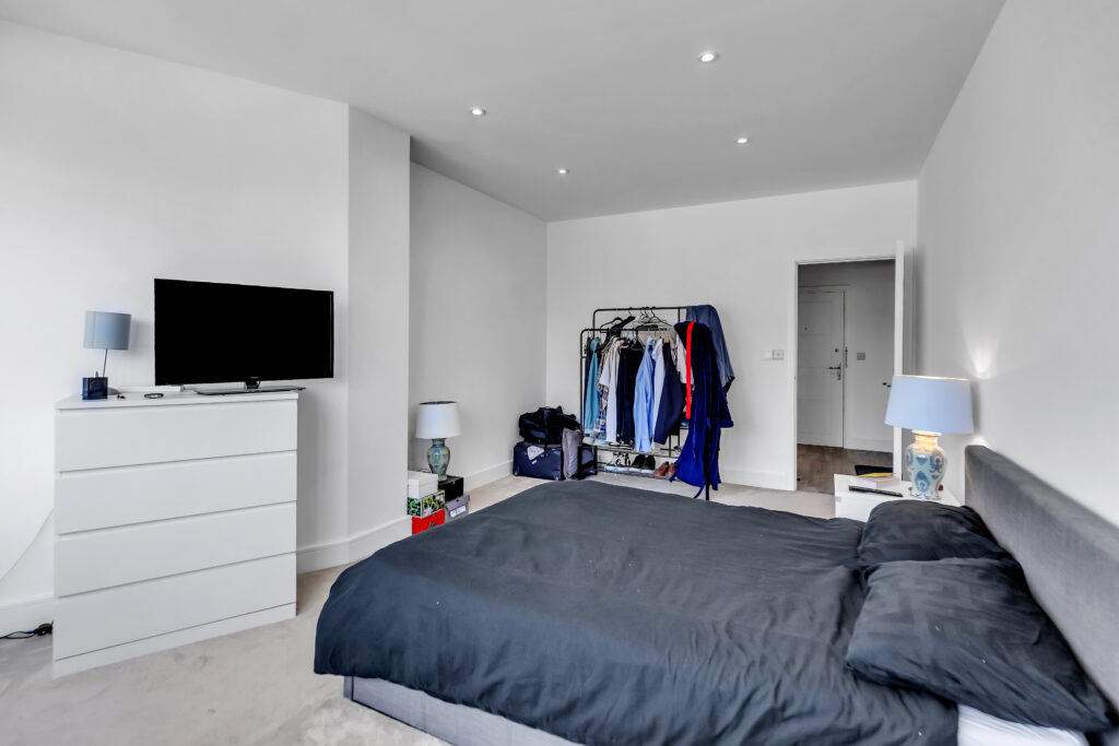 bedroom b