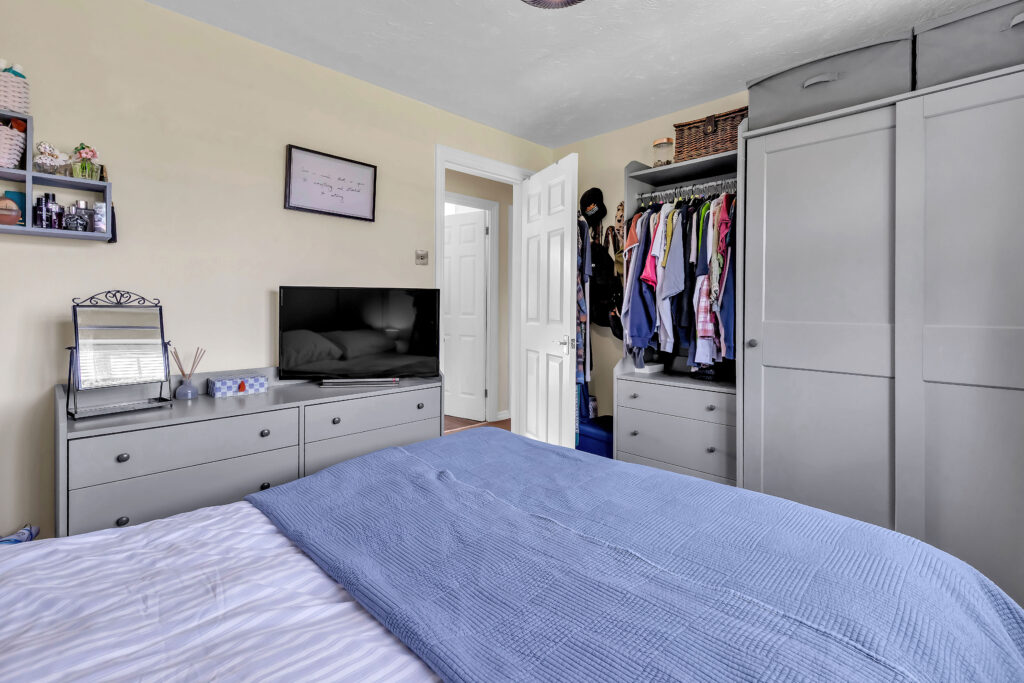 bed 1b